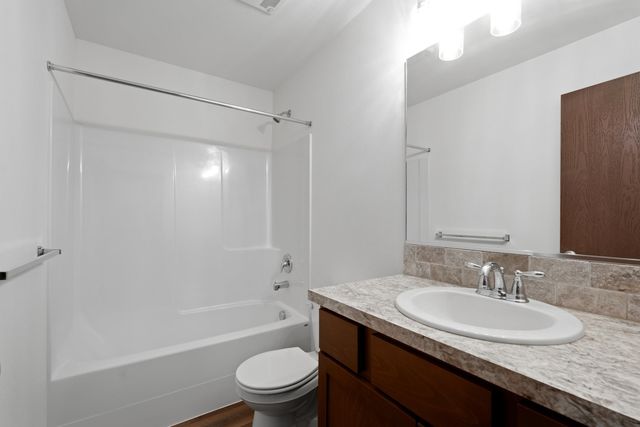 10326 W Salmonberry Rd, Cheney, WA 99004