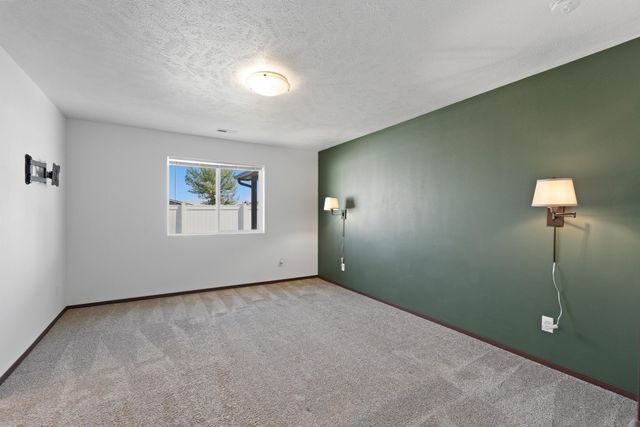 10326 W Salmonberry Rd, Cheney, WA 99004