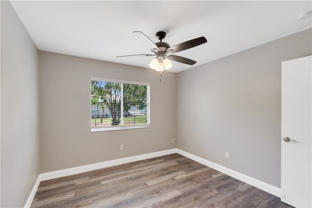261 Mensh Avenue, Sebastian, FL 32958