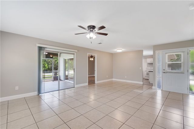 261 Mensh Avenue, Sebastian, FL 32958