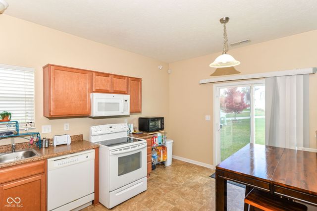 4727 Deacon Lane, Indianapolis, IN 46237