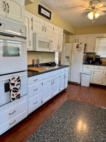 1538 Groggins Ferry Road, Nicholasville, KY 40356