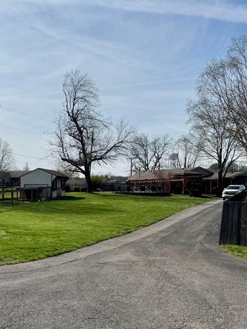 1538 Groggins Ferry Road, Nicholasville, KY 40356