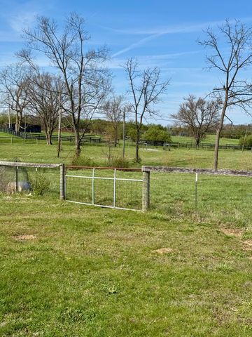 1538 Groggins Ferry Road, Nicholasville, KY 40356