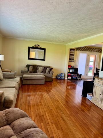 1538 Groggins Ferry Road, Nicholasville, KY 40356