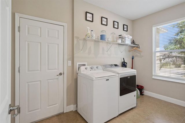 253 SPARROW HAWK DRIVE, Groveland, FL 34736
