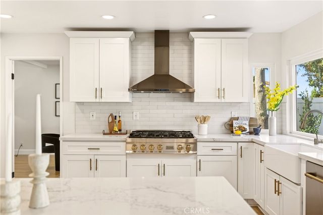 1070 S Road Runner, Anaheim, CA 92807