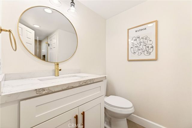 1070 S Road Runner, Anaheim, CA 92807