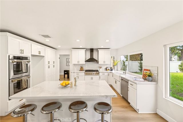 1070 S Road Runner, Anaheim, CA 92807