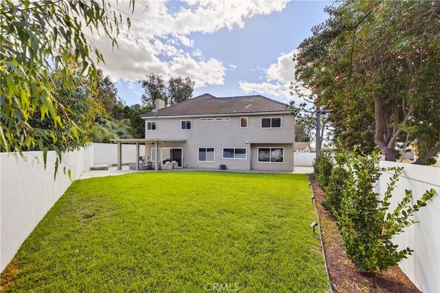 1070 S Road Runner, Anaheim, CA 92807