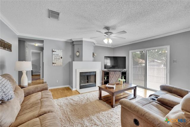 6747 Sunlit Pass Drive, San Antonio, TX 78239