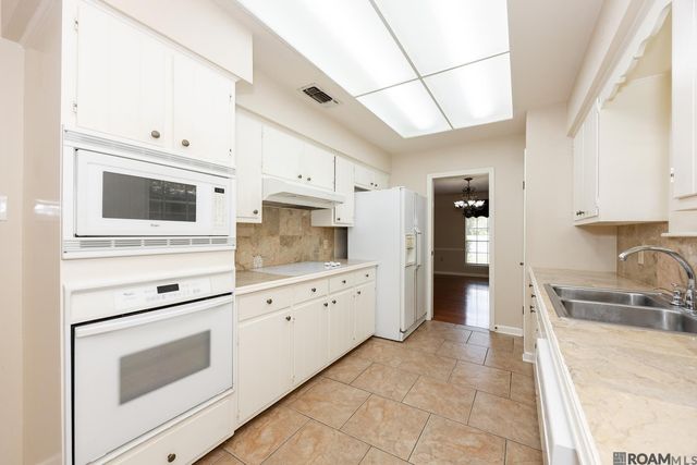 968 Bromley Dr, Baton Rouge, LA 70808