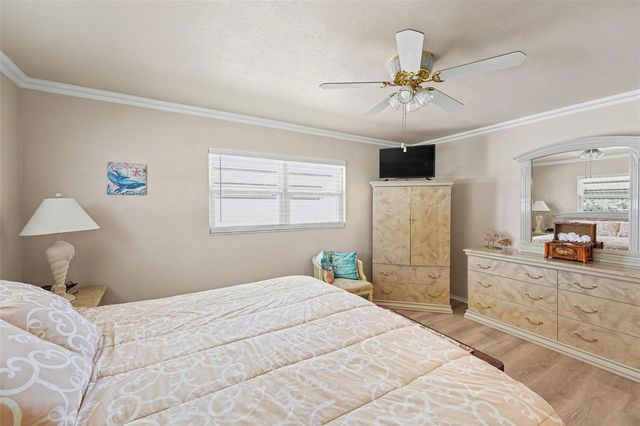 6388 21ST AVENUE N, St Petersburg, FL 33710