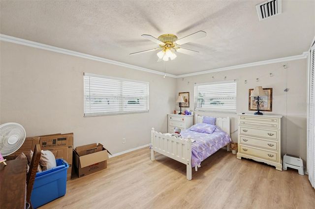 6388 21ST AVENUE N, St Petersburg, FL 33710