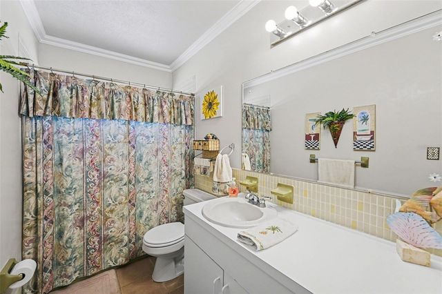 6388 21ST AVENUE N, St Petersburg, FL 33710