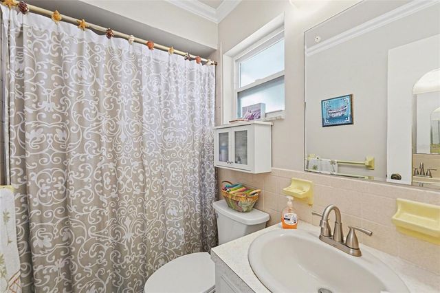 6388 21ST AVENUE N, St Petersburg, FL 33710