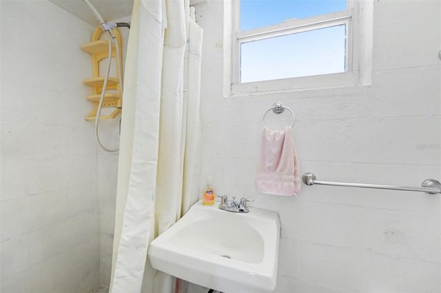 6388 21ST AVENUE N, St Petersburg, FL 33710