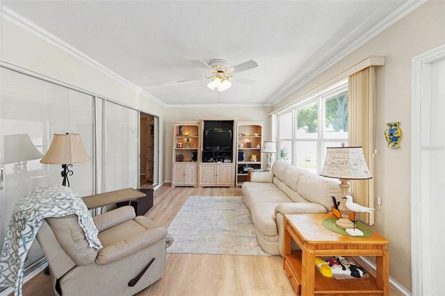 6388 21ST AVENUE N, St Petersburg, FL 33710