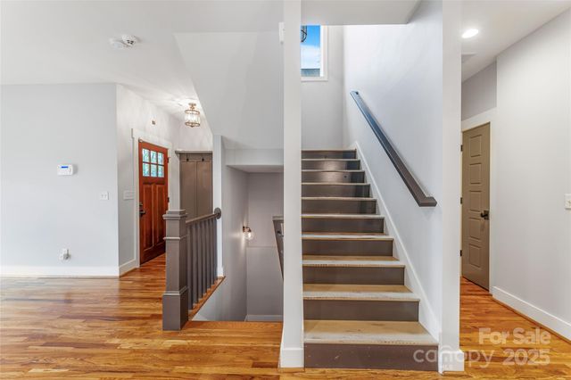 45 Tahkieostie Trail, Asheville, NC 28806