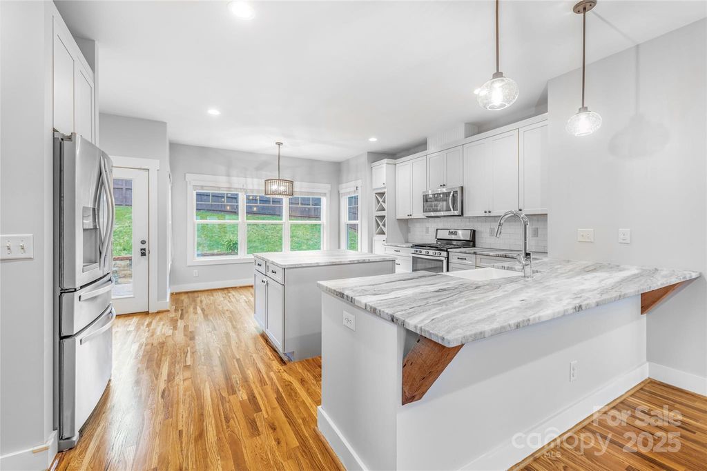 45 Tahkieostie Trail, Asheville, NC 28806