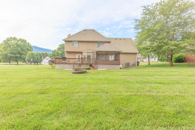 112 Gateway Street, Rocky Face, GA 30740