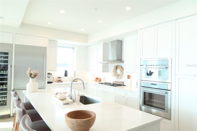 2910 W BARCELONA STREET 604, Tampa, FL 33629