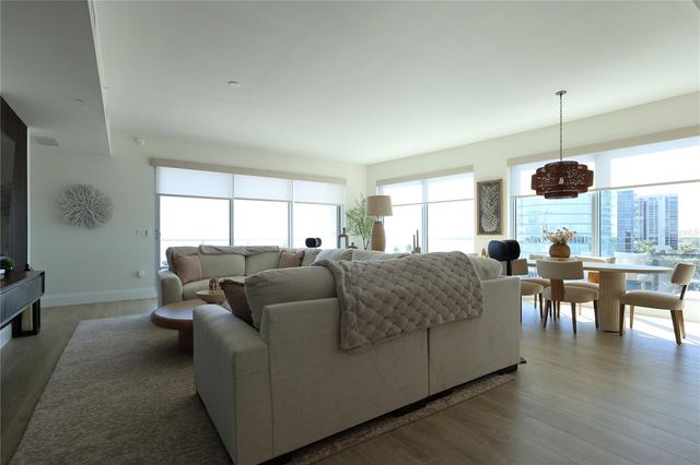 2910 W BARCELONA STREET 604, Tampa, FL 33629