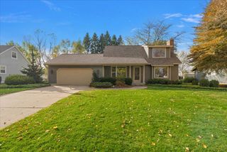 4945 36th Avenue, Hudsonville, MI 49426