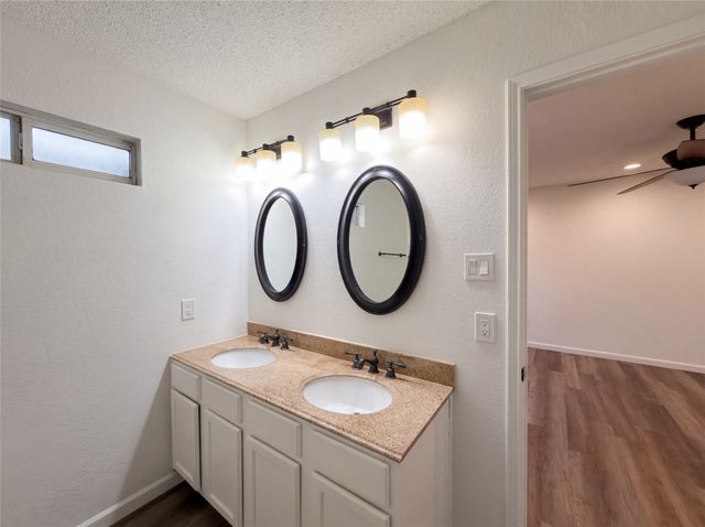 8505 Seven Oaks Lane, Denton, TX 76210