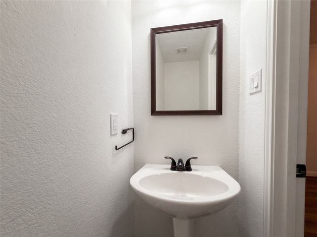 8505 Seven Oaks Lane, Denton, TX 76210