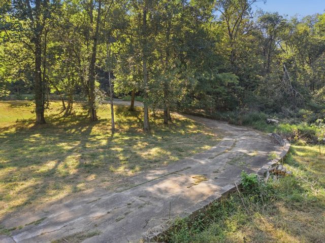 4969 Tranham Rd, Whites Creek, TN 37189