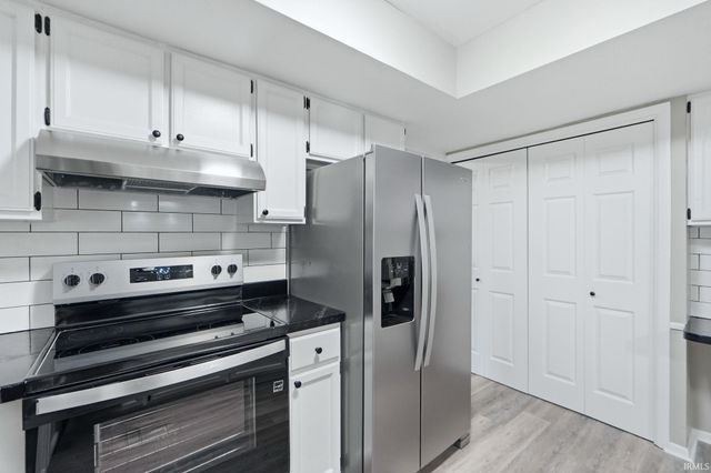 7530 Glenoak Parkway, Fort Wayne, IN 46815