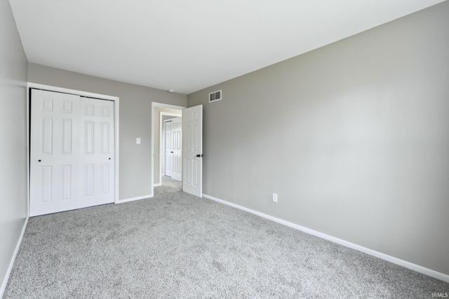 7530 Glenoak Parkway, Fort Wayne, IN 46815