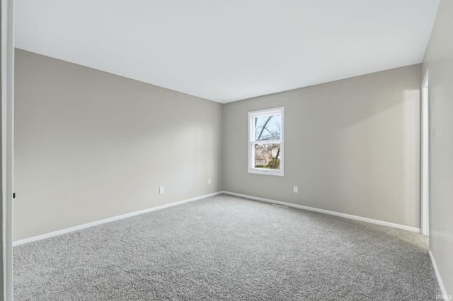 7530 Glenoak Parkway, Fort Wayne, IN 46815