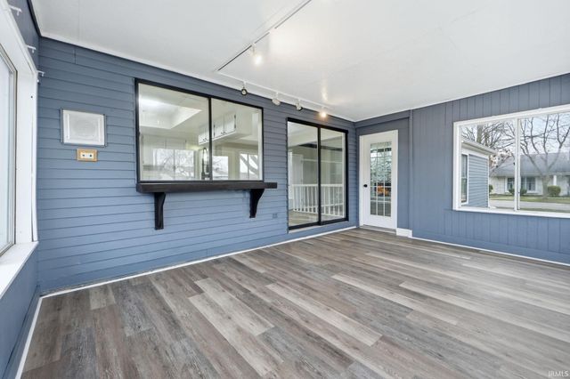 7530 Glenoak Parkway, Fort Wayne, IN 46815