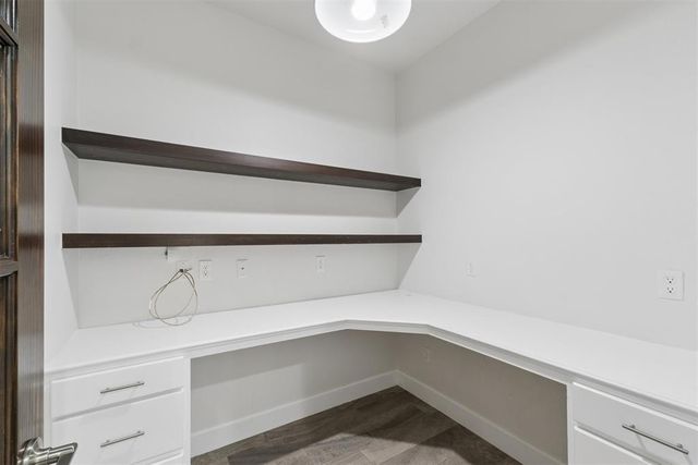 5616 St James Place, Oklahoma City, OK 73179