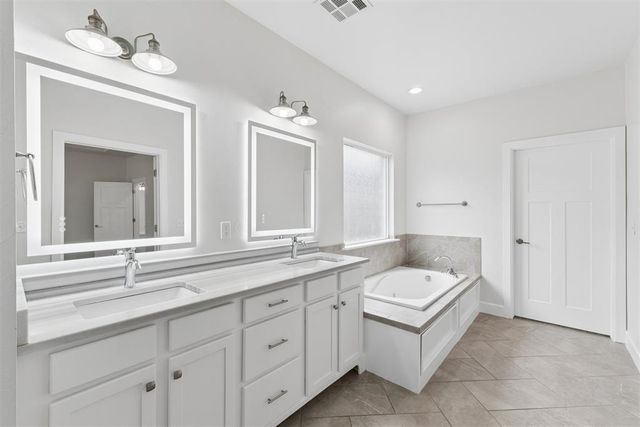 5616 St James Place, Oklahoma City, OK 73179