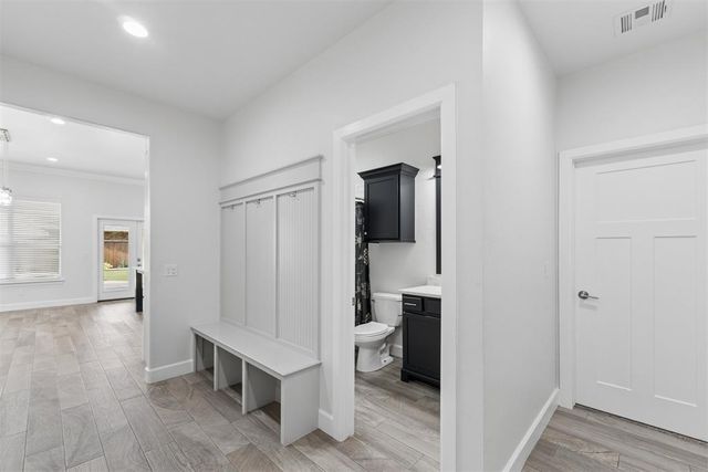5616 St James Place, Oklahoma City, OK 73179