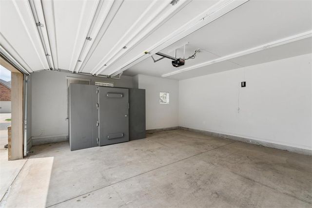 5616 St James Place, Oklahoma City, OK 73179