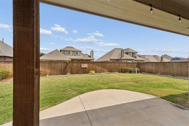 5616 St James Place, Oklahoma City, OK 73179