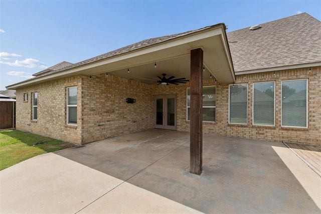 5616 St James Place, Oklahoma City, OK 73179