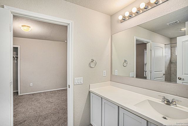 11815 Plover Pl, San Antonio, TX 78221