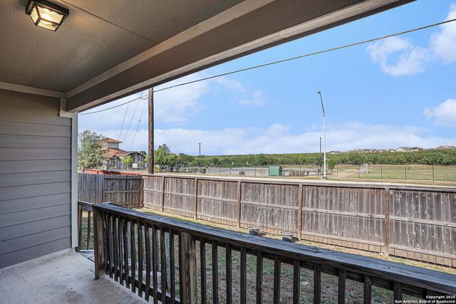 11815 Plover Pl, San Antonio, TX 78221