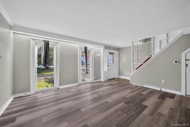 10 Washington Avenue 3, Highland, NY 12528
