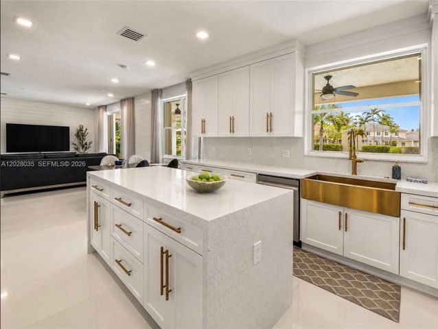 1088 Skylark Drive, Weston, FL 33327