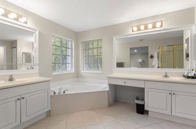 1088 Skylark Drive, Weston, FL 33327