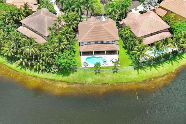 1088 Skylark Drive, Weston, FL 33327