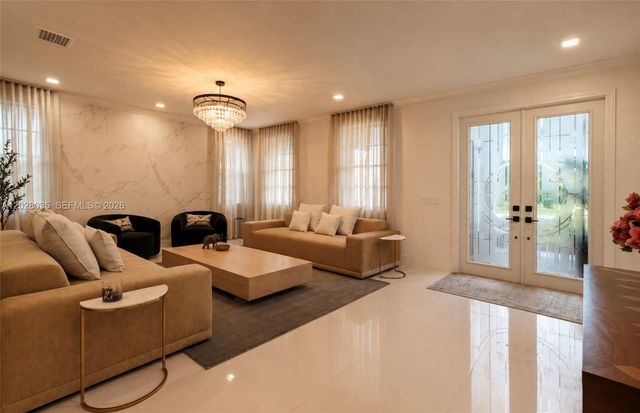 1088 Skylark Drive, Weston, FL 33327