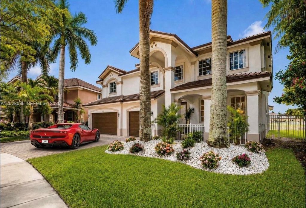 1088 Skylark Drive, Weston, FL 33327