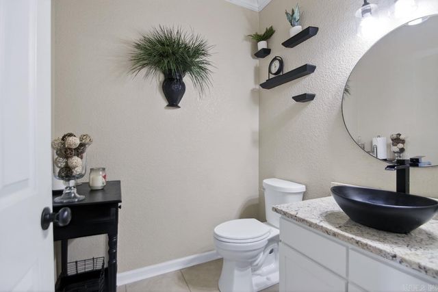 1710 Royal Oaks Drive, Malvern, AR 72104